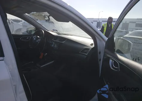 2018 Nissan Sentra Sv z USA, uszkodzony, nr VIN 3N1AB7APXJY251105